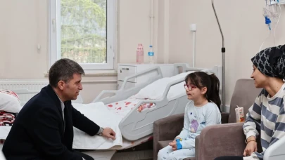 Amasya Valisi Bakan’dan Çocuklara Moral Ziyareti