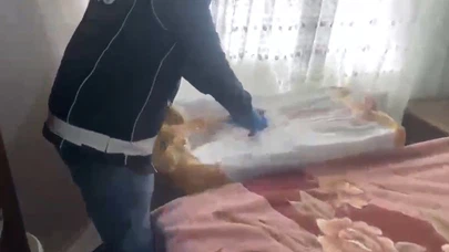 Emanet Evden Uyuşturucu Deposu Çıktı: 105 Bin Hap Ele Geçirildi
