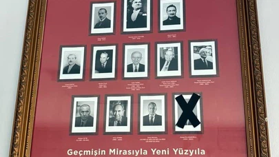 Mutlak butlan kararı sonrası Kılıçdaroğlu’nu protesto etti