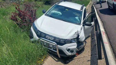 Direksiyon Başında Uyuyunca Bariyerlere Çarptı