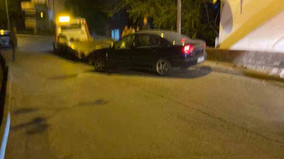 Trafik Kazası: 2 Kişi Yaralandı, O Anlar Kamerada