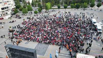 Çorum’da Milli Heyecan! Vatandaşlar Türkiye Maçını Dev Ekranda İzledi