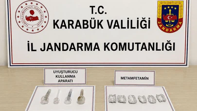 Uyuşturucu Operasyonu! Sentetik Hap ve Metamfetamin Ele Geçirildi