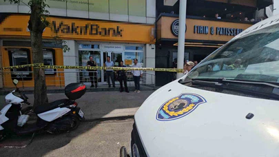 Banka Şubesinde Silahlı Panik!