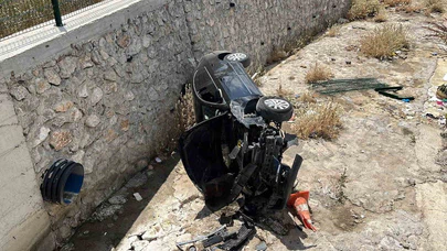 Çorum’da otomobil dereye uçtu: 2 yaralı