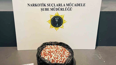 Narkotik Operasyonu! Binlerce Sentetik Ecza Ele Geçirildi