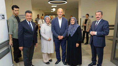 Süleyman Soylu, Şehir Hastanesi’nde hastaları ziyaret etti