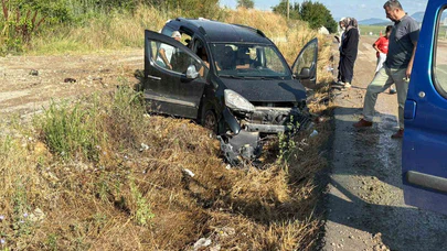 Hafif Ticari Araç Takla Attı: 2'si Çocuk 5 Yaralı