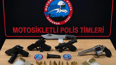 Şüpheli Araçtan Cephanelik Çıktı!