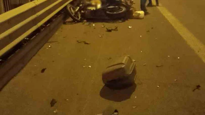 Feci Kaza: Kamyona Çarpan Motosiklet Sürücüsü Hayatını Kaybetti