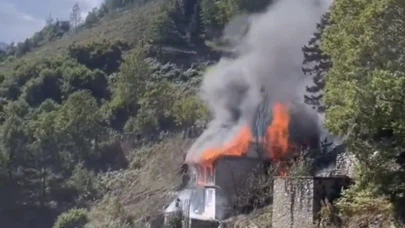 Korkutan Yangın: İki Kardeş Son Anda Kurtarıldı