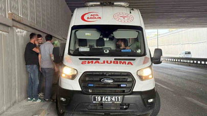 Kamyondan Yola Düşen Demir Parçası Motosikletliyi Yaraladı