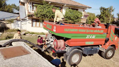 Bin 500 Saman Balyası Küle Döndü