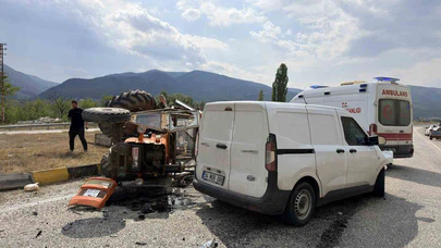 Feci Kaza: Traktör Devrildi!
