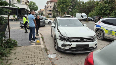 İki Otomobil Çarpıştı: 1 Yaralı