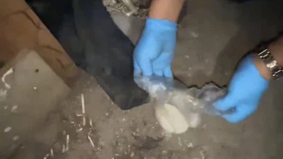 Narkotik Operasyonu: 16 Bin 865 Sentetik Ecza Ele Geçirildi