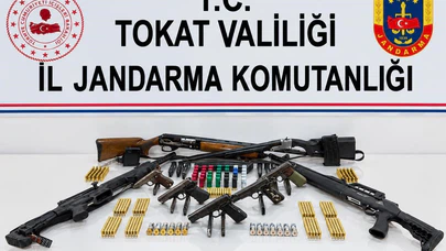 5 Adrese Eş Zamanlı Operasyon: Çok Sayıda Silah Ele Geçirildi