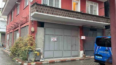 Bir kadın evinde ölü bulundu