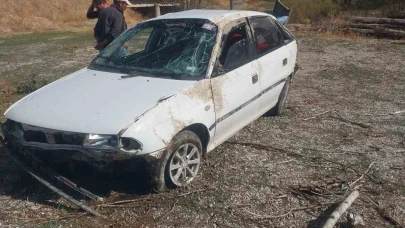 Çorum’da otomobil köprüden tarlaya uçtu:1’i ağır 2 yaralı