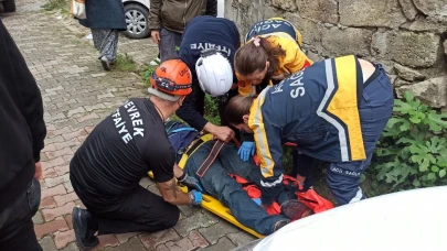 Freni boşalan otomobil adama çarptı