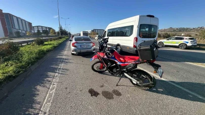 Motosiklet ile otomobil çarpıştı: 1 yaralı