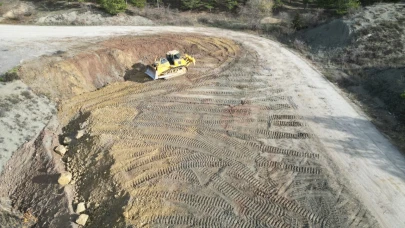 Çomar Barajında 2. etap yol genişletme çalışmaları başladı