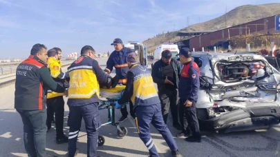 Çorum’da cip ile kamyon çarpıştı: 5 yaralı