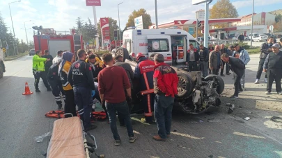 Çorum’da takla atan otomobilin sürücüsü yaralandı