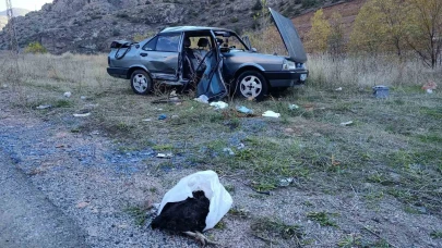 İki araç çarpıştı: 4 yaralı