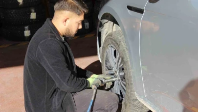 Lastikçilerin ’kış lastiği’ mesaisi erken başladı