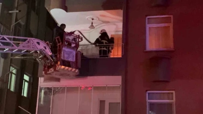 Yangında evde mahsur kalan çocuğu ekipler kurtardı