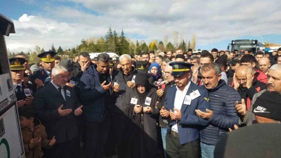 Şehit astsubay için baba ocağından helallik alındı
