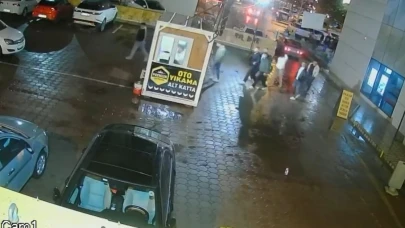 "Yan baktın" kavgasında 6 yerinden bıçaklanan 23 yaşındaki genç hayatını kaybetti