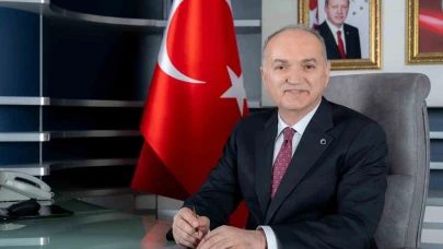 İki şehrin belediye başkanlarının atışması devam ediyor: "Kabe’yi de şov alanına çevirmiş"