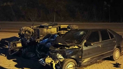 Patpat ile otomobil çarpıştı: 2 yaralı