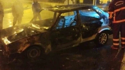 Seyir halindeki Tofaş alev alev yandı