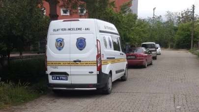 55 yaşındaki adam evinin balkonunda ölü bulundu