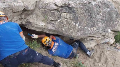Kaçık kazı yaparken feci şekilde can verdi