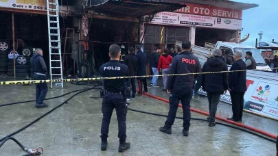 Oto döşeme atölyesinde yangın
