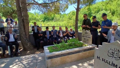 Solingen faciasında hayatını kaybedenler Amasya’da mezarları başında anıldı
