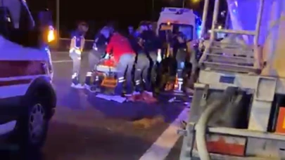 TEM’de arıza nedeniyle araçtan inen 2 kişiye tır çarptı