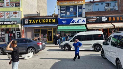 Çorum’da 3 aracın karıştığı kaza kamerada