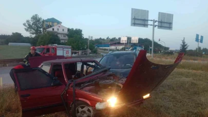 İki ayrı trafik kazasında 3 kişi yaralandı