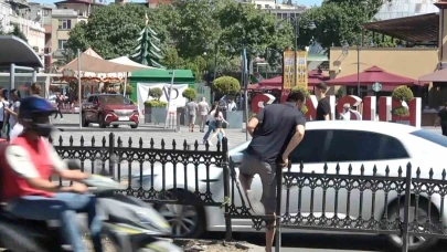 Yayaların ölümle dansı: Geçit yerine bariyerden atlıyorlar