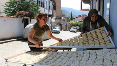 Amasya’da tescilli ‘sıkma tarhana’ sezonu başladı