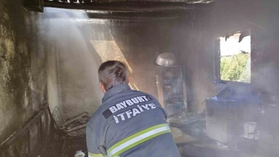 Tandır evinde çıkan yangın söndürüldü