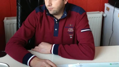 Duvara çarparak ağır yaralanan sürücü hastanede hayatını kaybetti