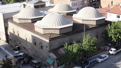 Amasya’da Tarihi Firuz Hüseyin Ağa Bedesteni ve Arastası turizme kazandırılıyor