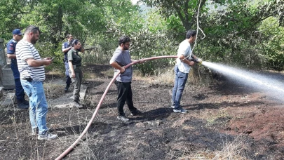 Facianın eşiğinden dönüldü: Tarlada çıkan yangın, eve ve ormana sıçramadan söndürüldü