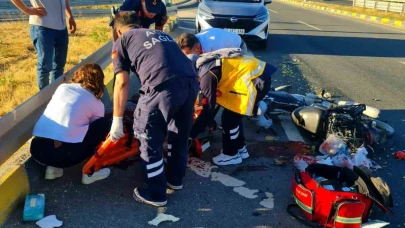 Bariyerlere çarpan motosikletin sürücüsü ağır yaralandı